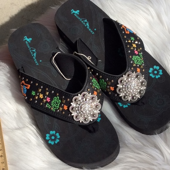 Montana West Shoes - Montana West Embroidered Sandals